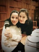 又开撩! 刘涛与靳东老婆李佳聚餐晒美照(图)